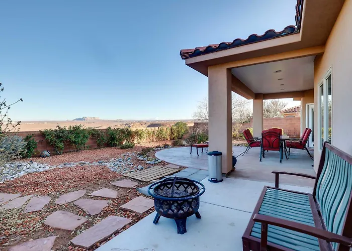 Fire Pit & Mountain Views: Horseshoe Bend Retreat Ferienhaus Page